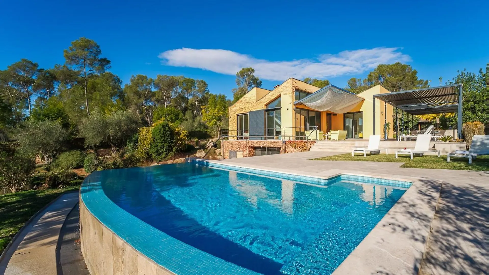 Villa In Mallorca With Infinity Pool & Beaches Sencelles España