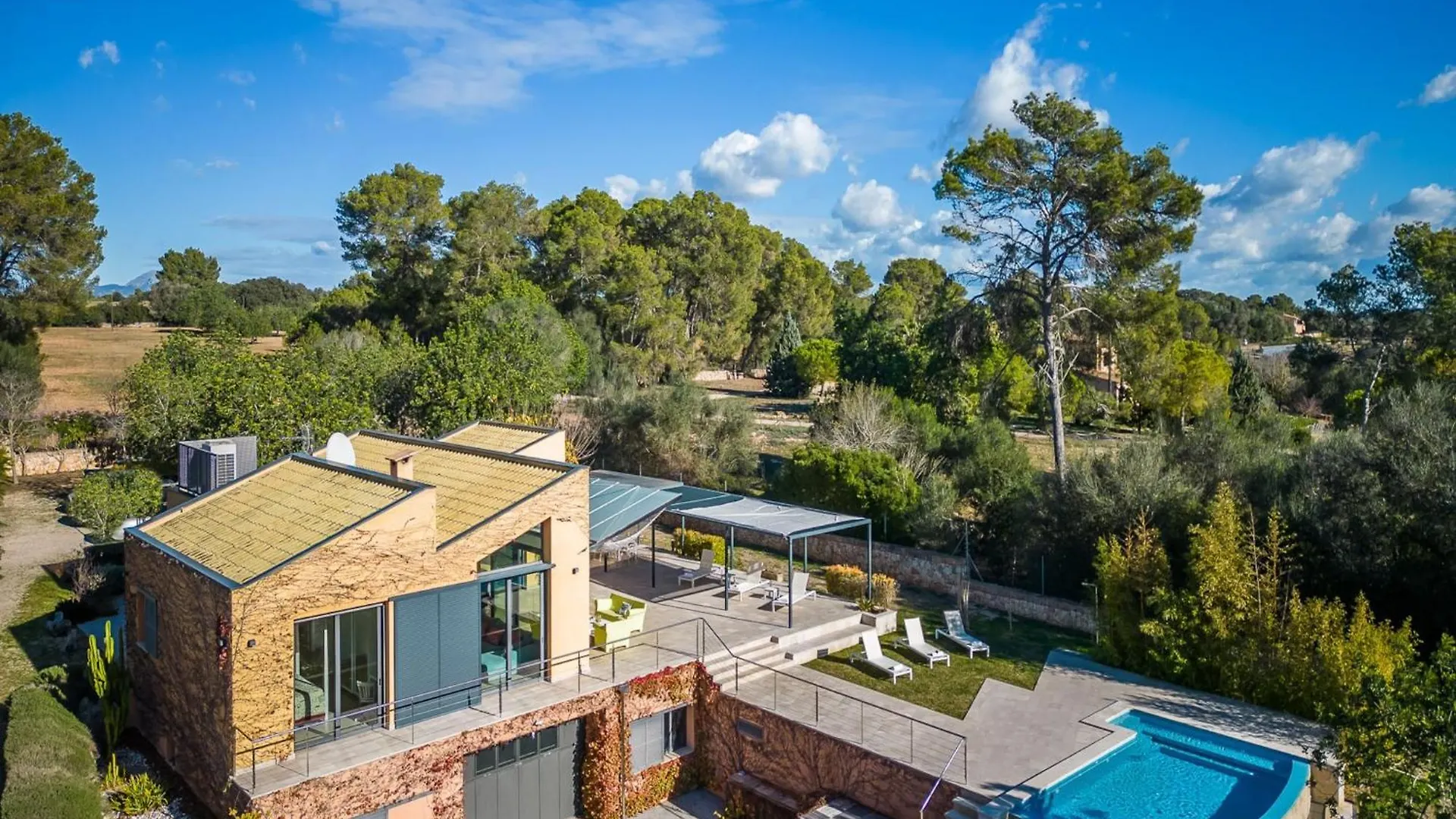 Villa In Mallorca With Infinity Pool & Beaches Sencelles 0*,  España